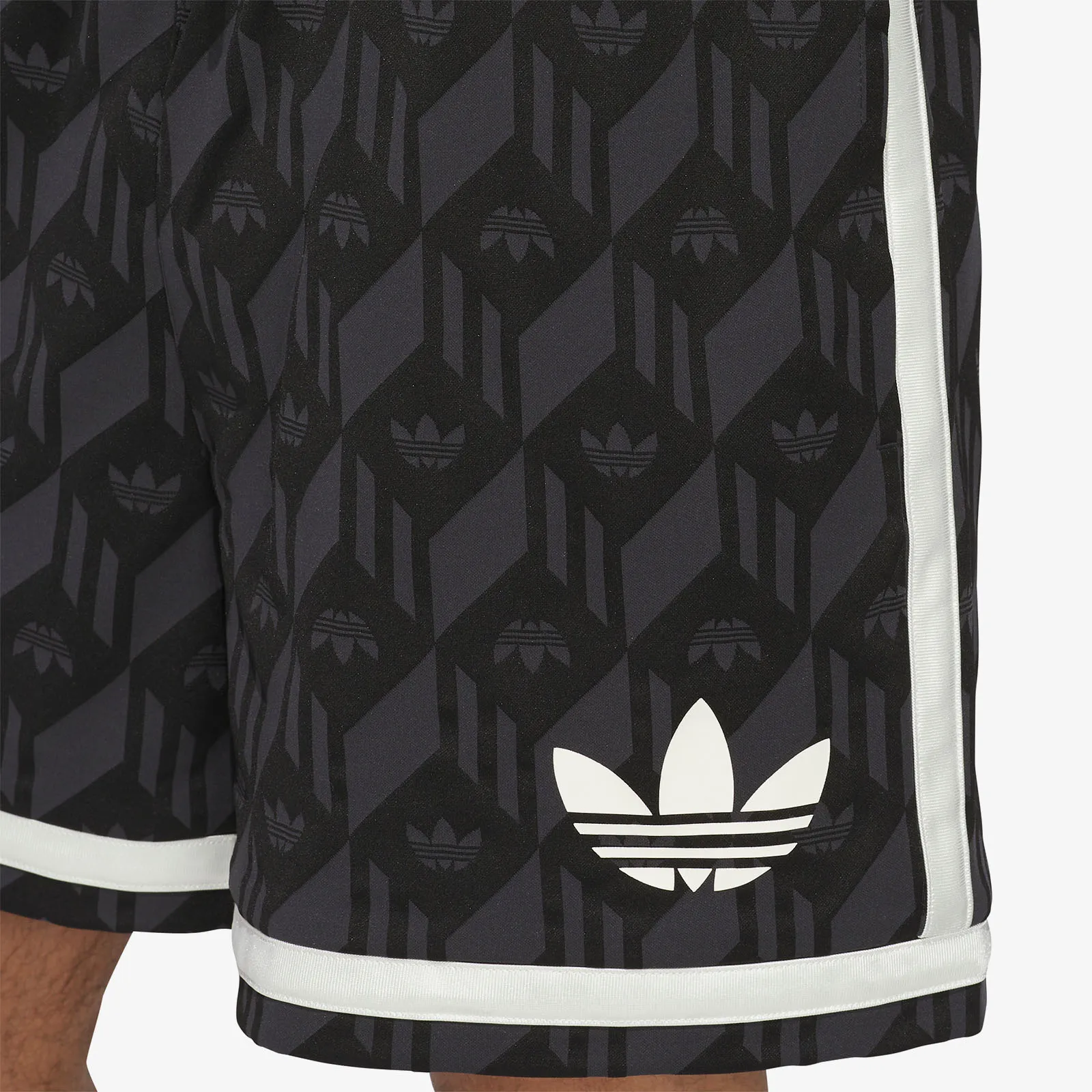 Jacquared Heritage Shorts - Black
