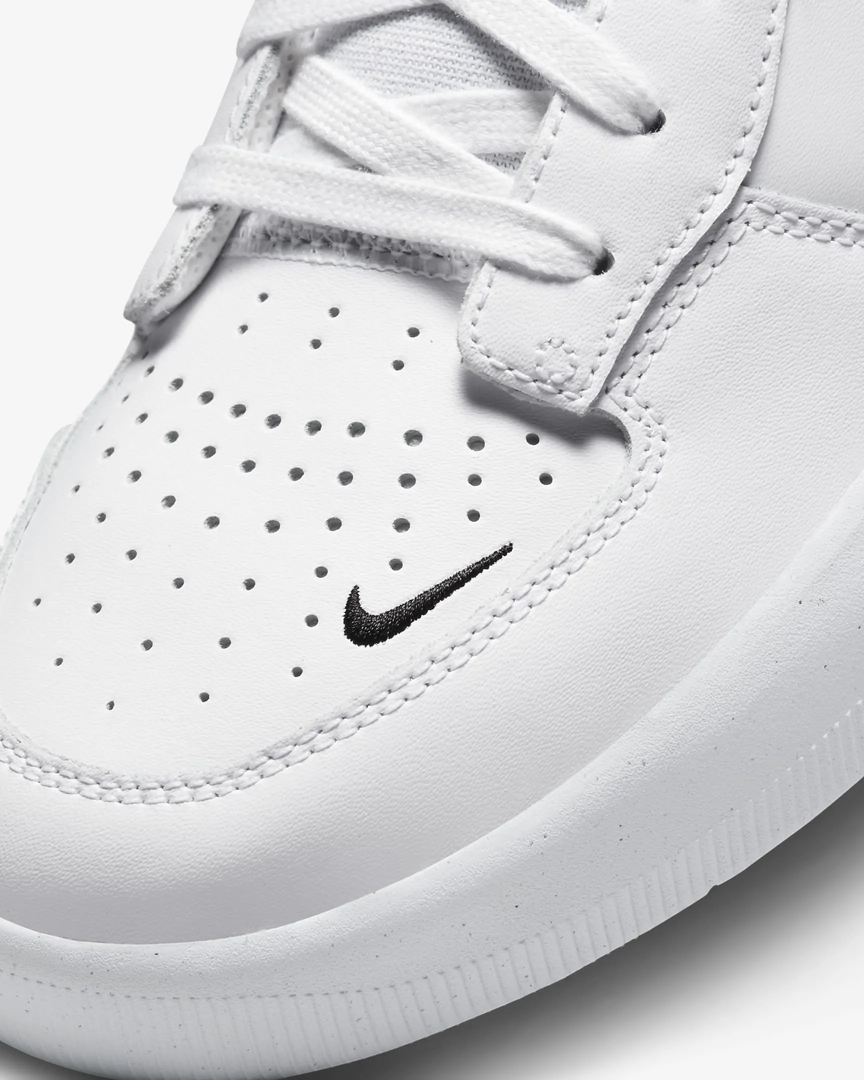 Nike SB Force 58 premium shoes - White Black
